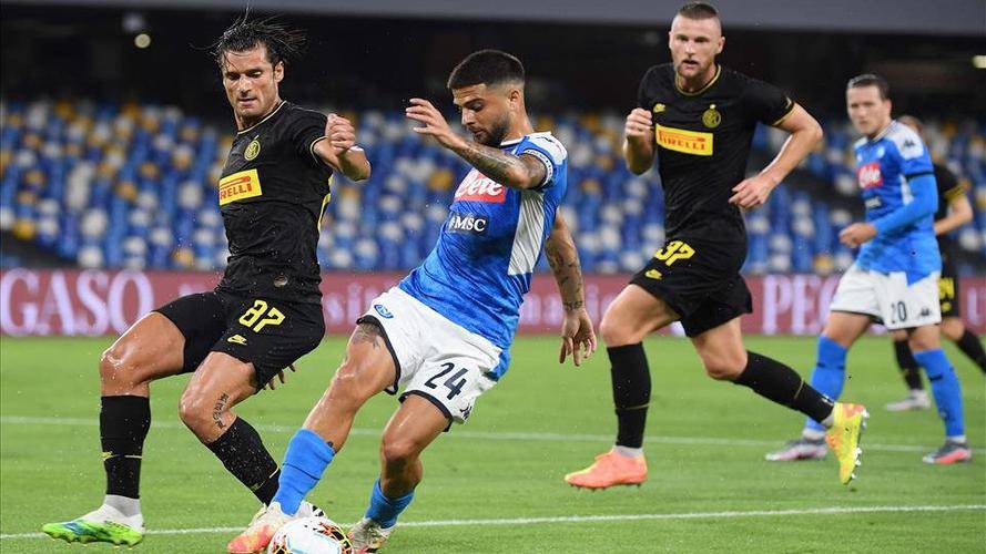 曼城小将埃 曼城小将埃